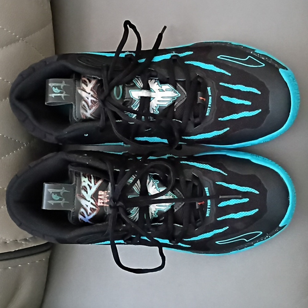 PUMA MB.03 "Blue Hive" Lamelo Ball Sneakers - Picture 3 of 9